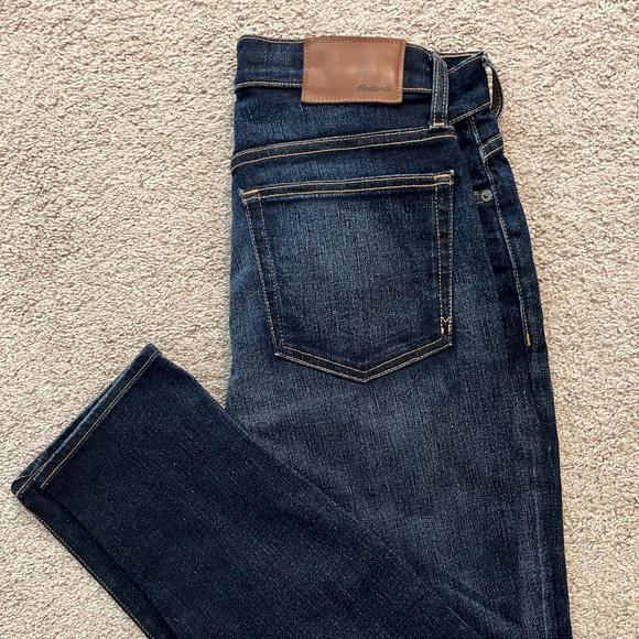 Madewell Other - Madewell Athletic Slim 31w 32L NWOT $47OBO